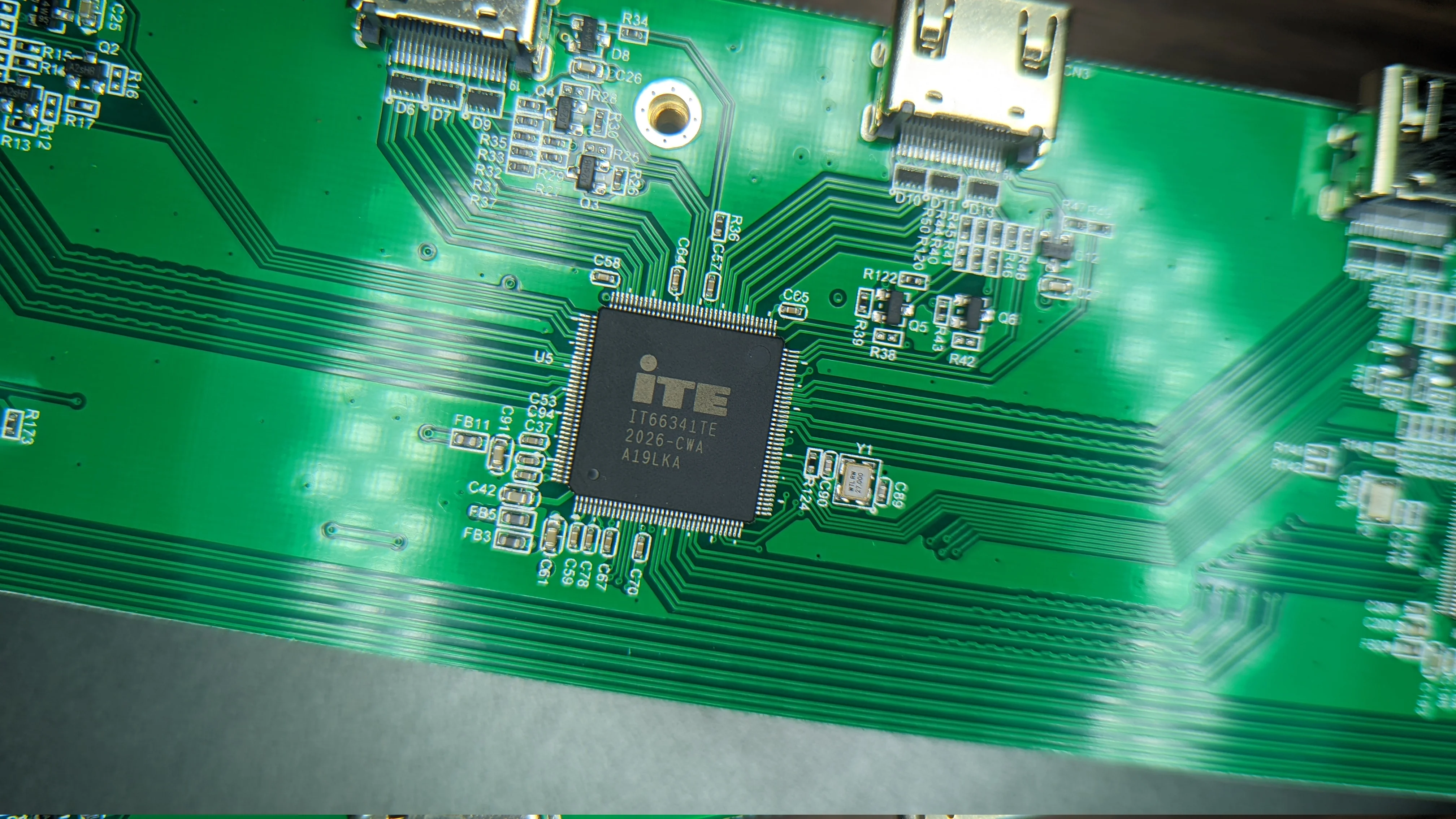 4 to 1 HDMI mux; one of two on the board