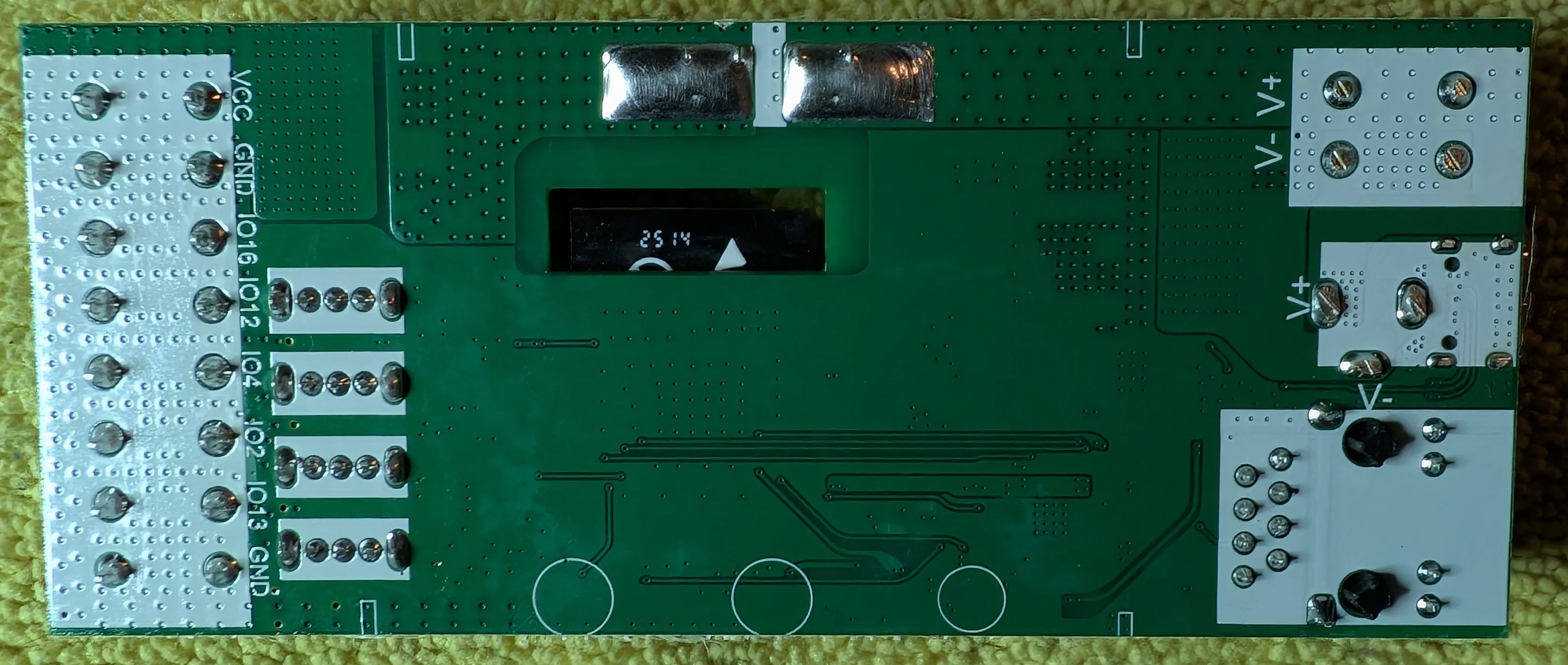 Backside is boring but everything is well labeled.